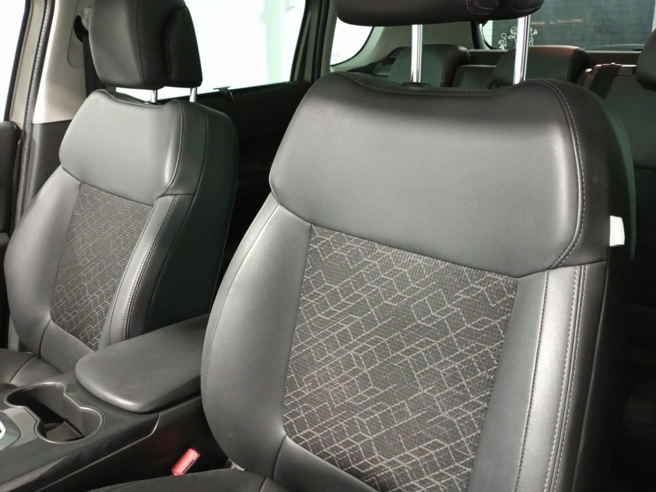 Peugeot 3008 THP 165 Allure EAT6 - foto 20