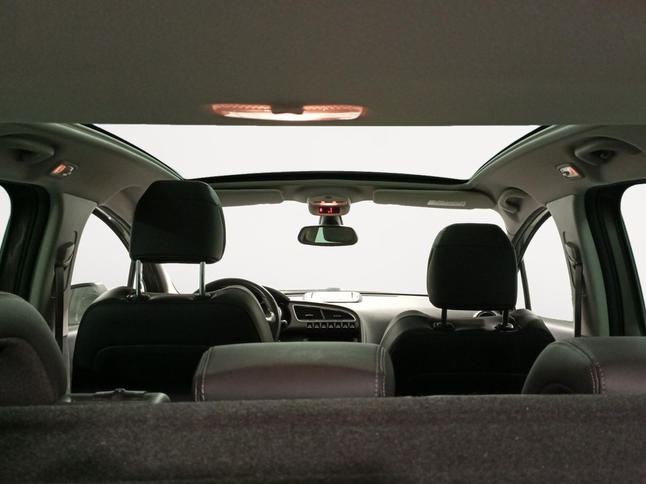 Peugeot 3008 THP 165 Allure EAT6 - foto 12