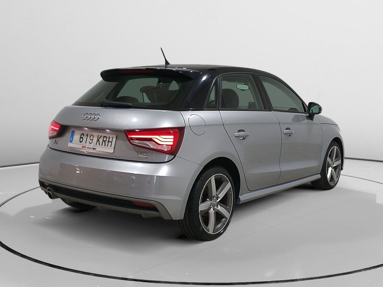 Audi A1 Adrenalin 1.0 TFSI - foto 2