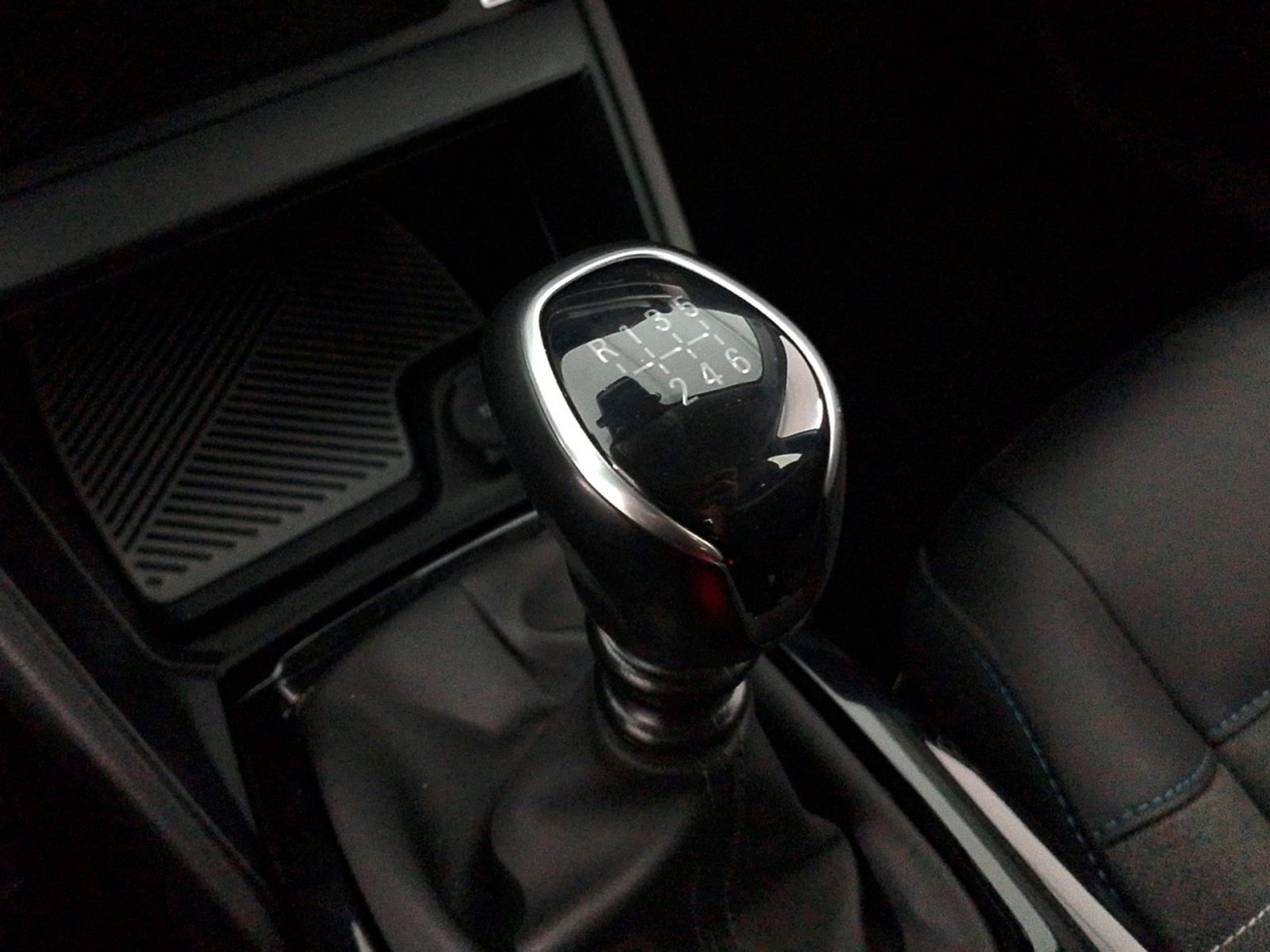 Citroën C4 PureTech 130 Plus - foto 18