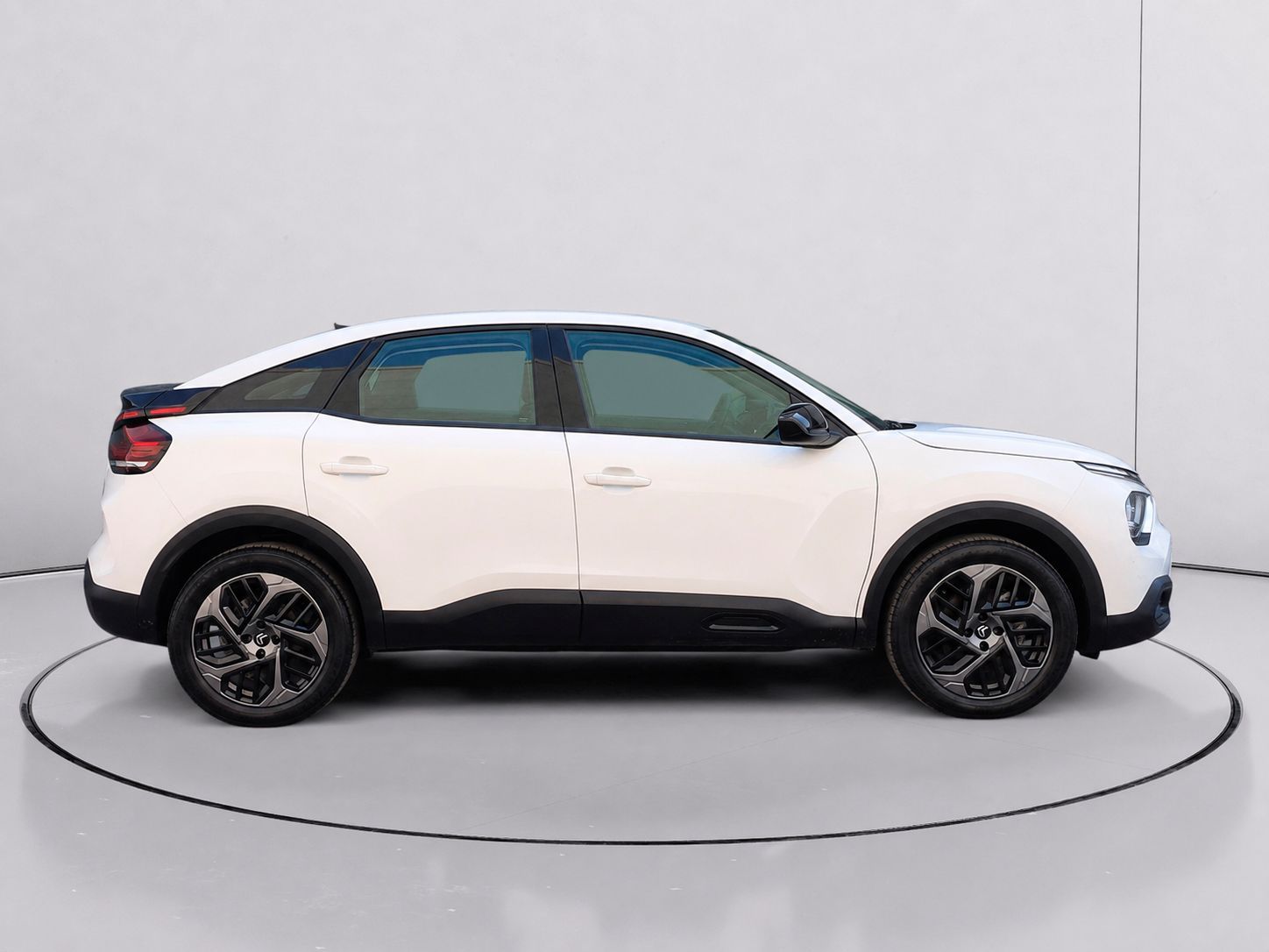 Citroën C4 PureTech 130 Plus - foto 2