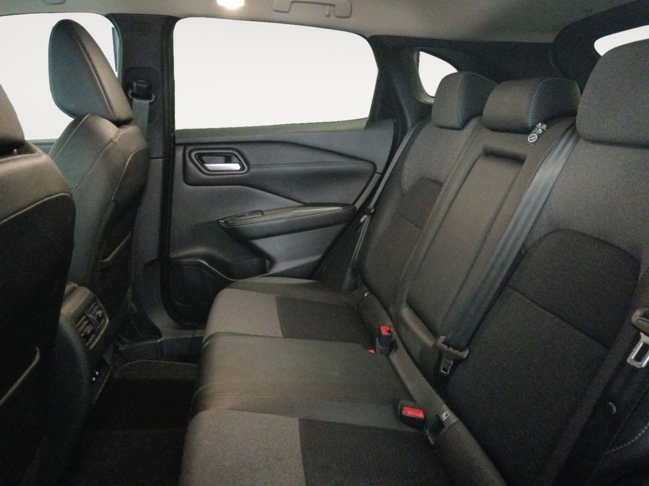 Nissan Qashqai DIG-T 140 N-Connecta - foto 9