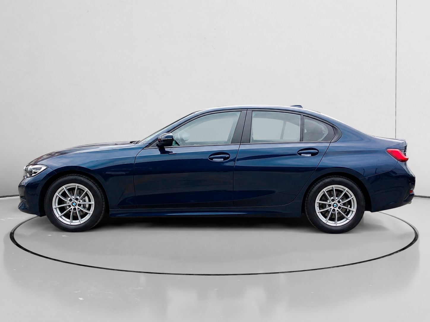 BMW Serie 3 318d - foto 6