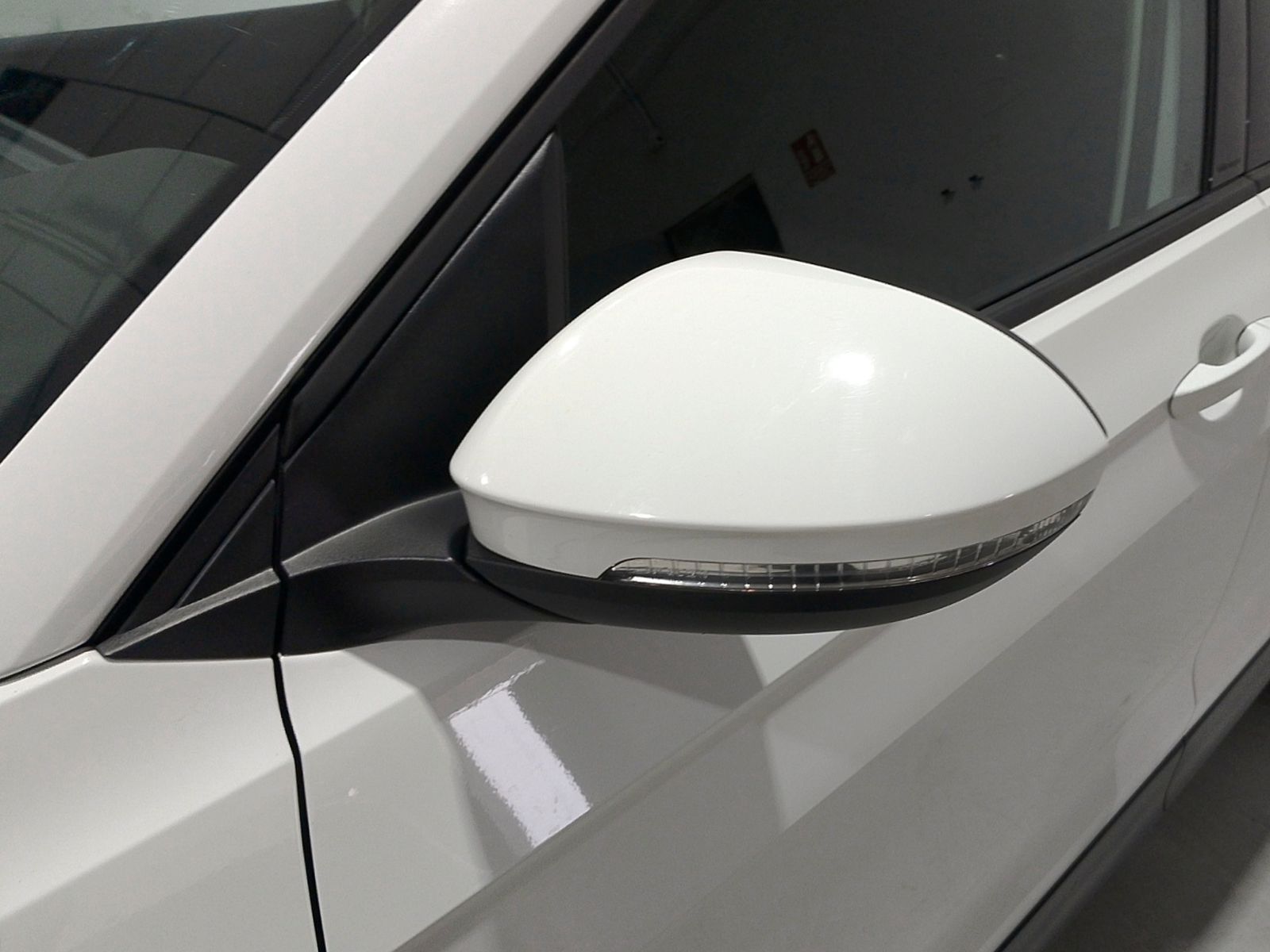 Volkswagen T-Cross Life 1.0 TSI - foto 22