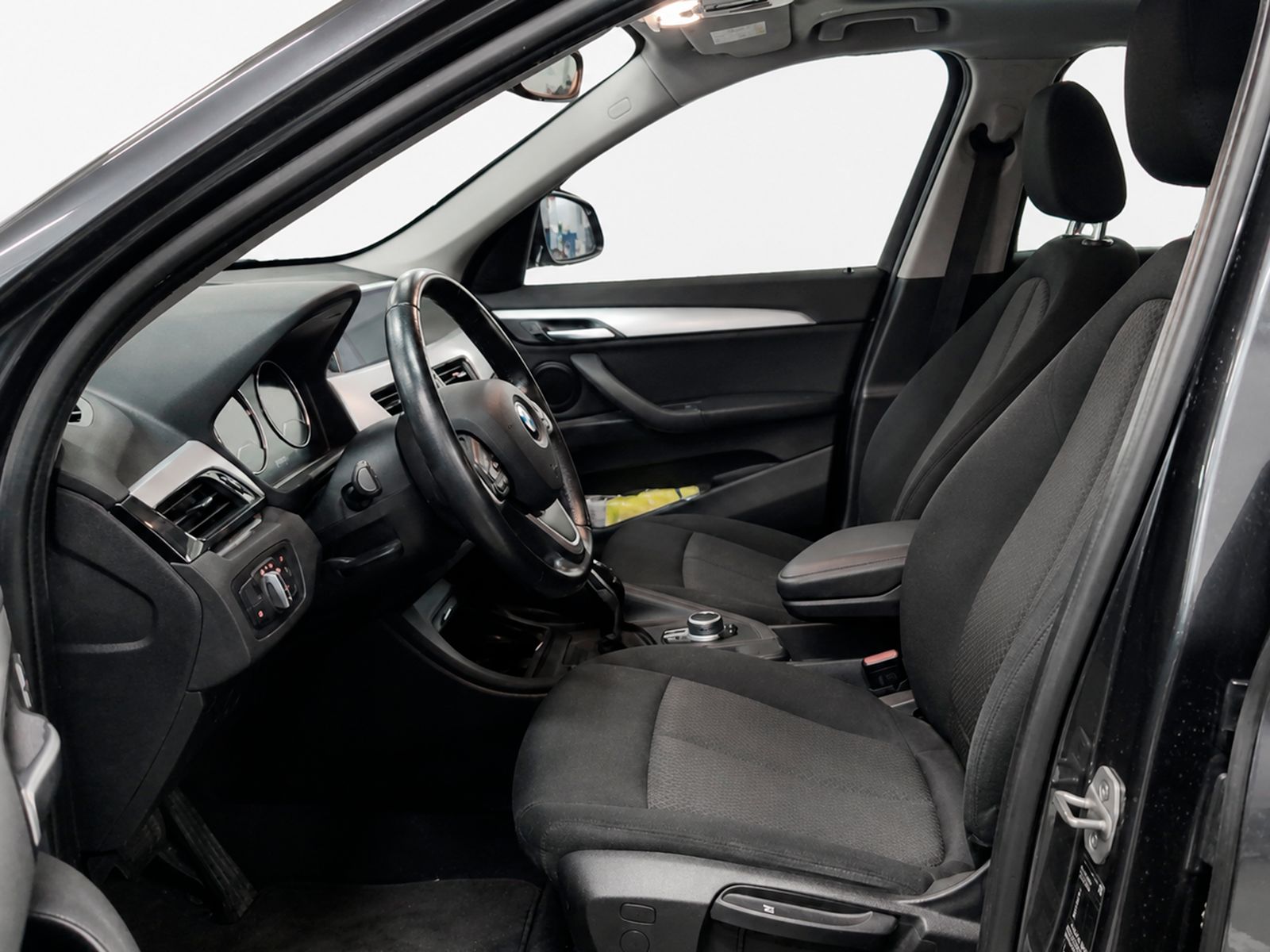 BMW X1 sDrive18i - foto 11