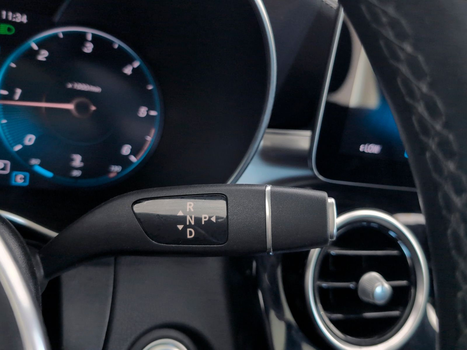Mercedes-Benz GLC 220 d 4Matic - foto 17