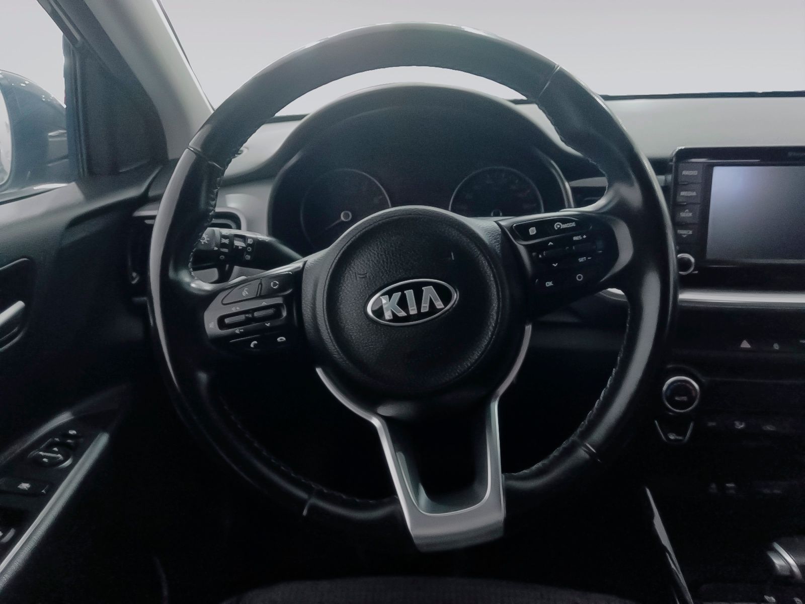 Kia Stonic 1.0 T-GDi Drive DCT - foto 10