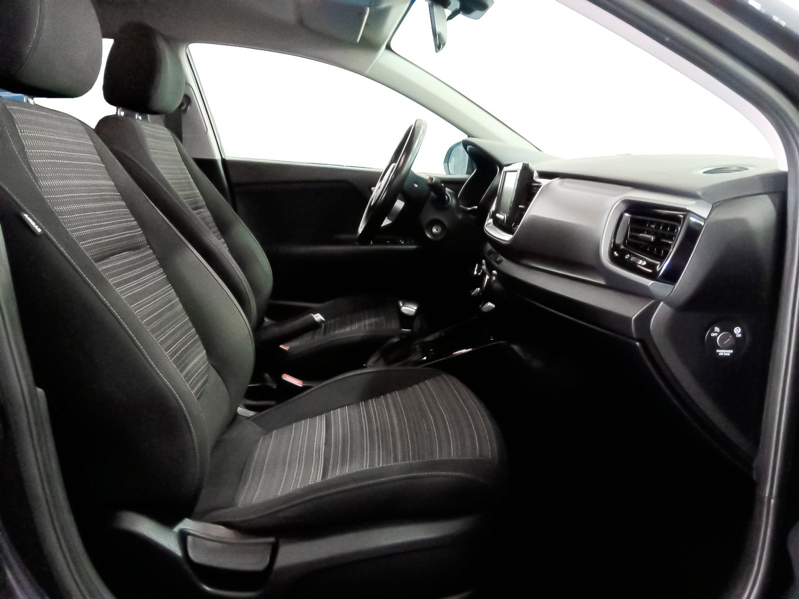 Kia Stonic 1.0 T-GDi Drive DCT - foto 13