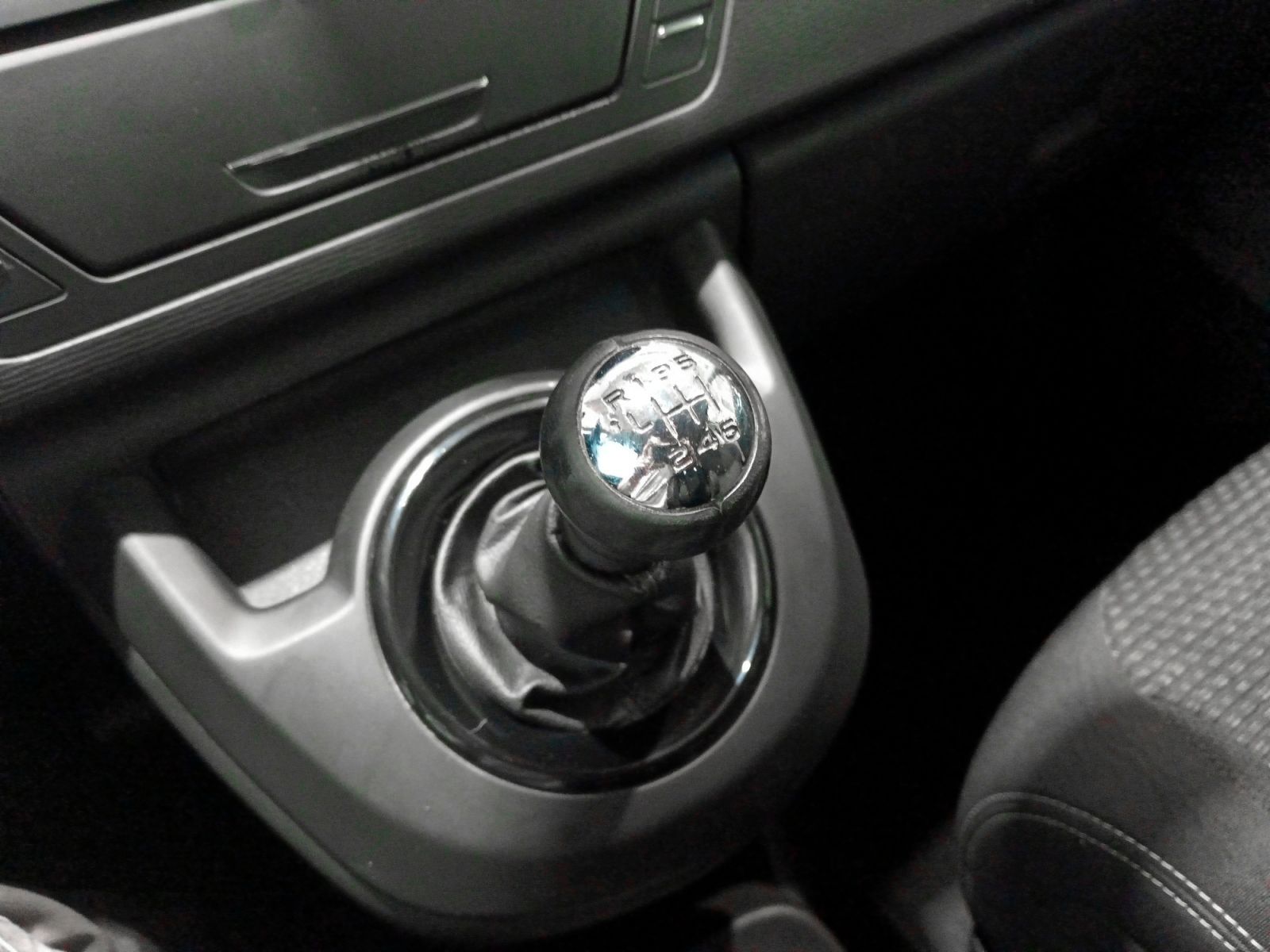 Citroën Grand C4 Picasso 1.6 HDi First - foto 16
