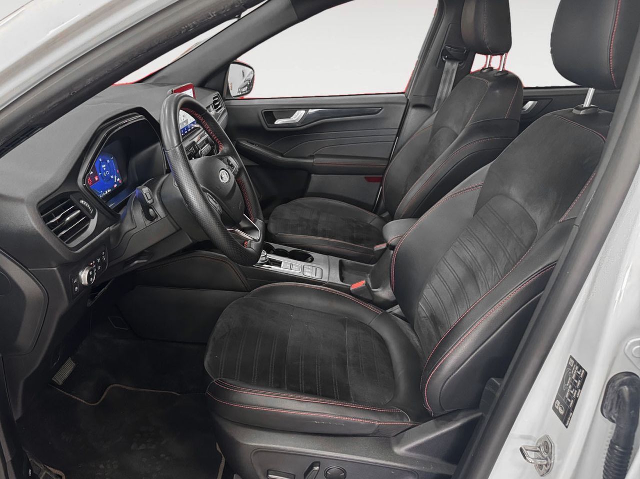 Ford Kuga 2.5 Duratec PHEV ST-Line - foto 11