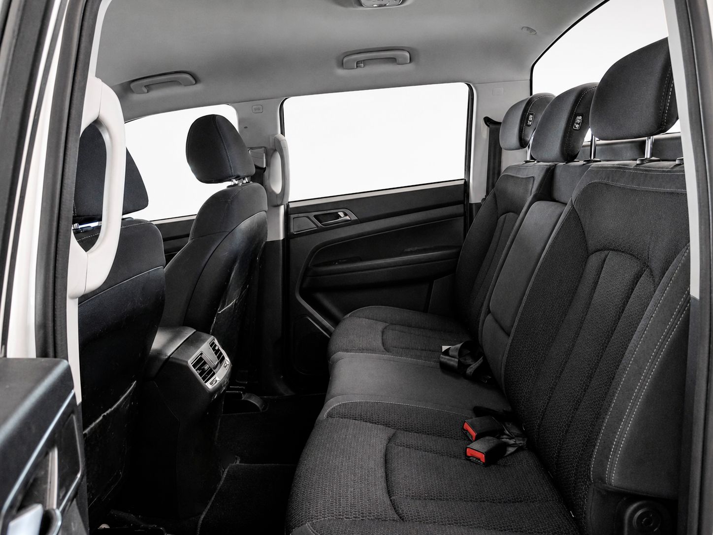 SsangYong Musso Sports D22DTR Pro 4x4 - foto 12