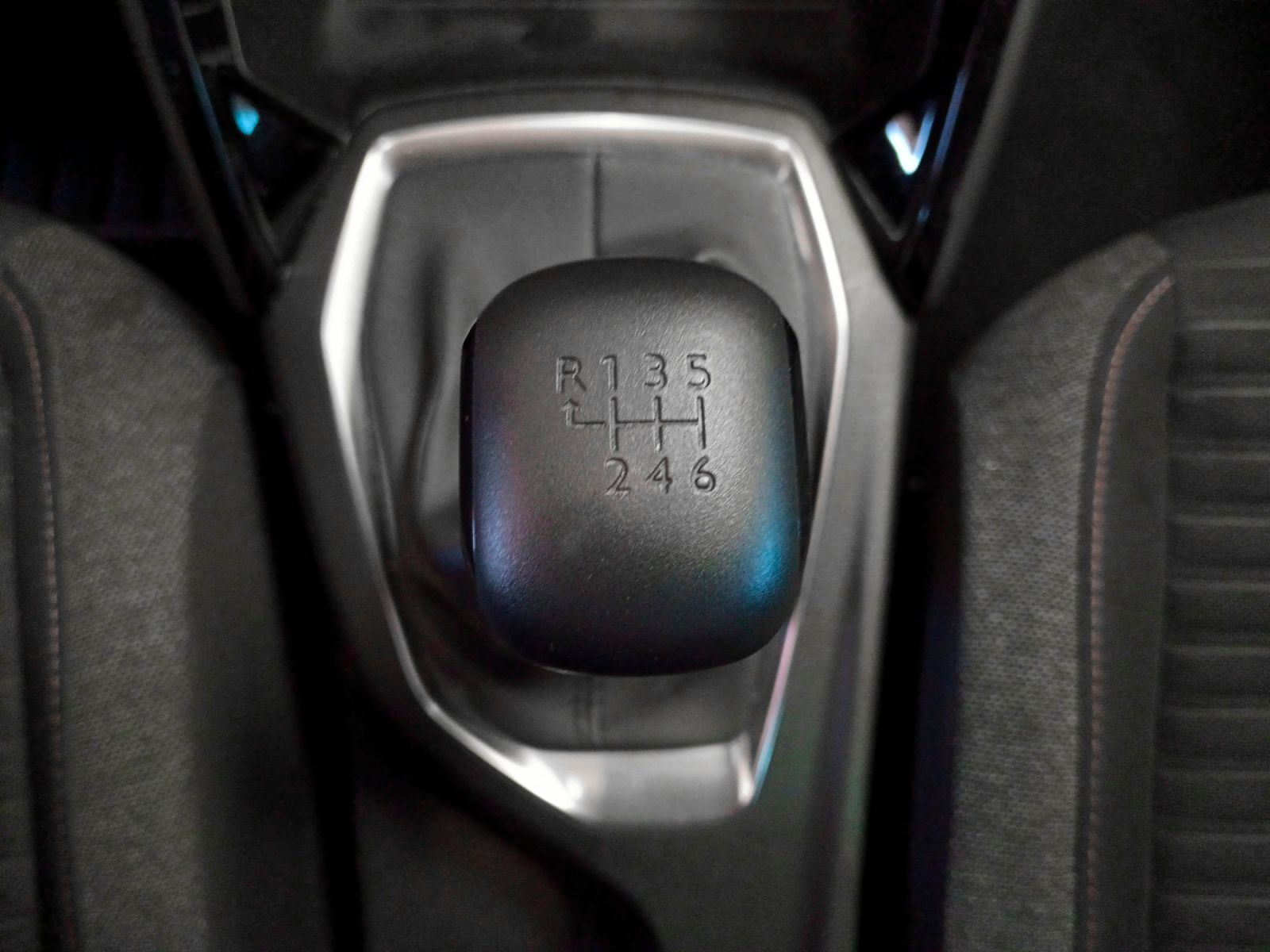 Peugeot 208 BlueHDi 100 Active - foto 15