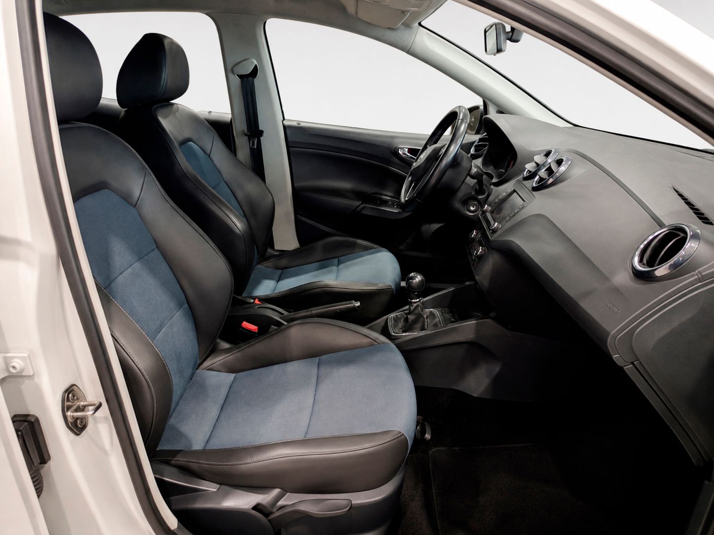 SEAT Ibiza 1.4 TDI CR Style - foto 13