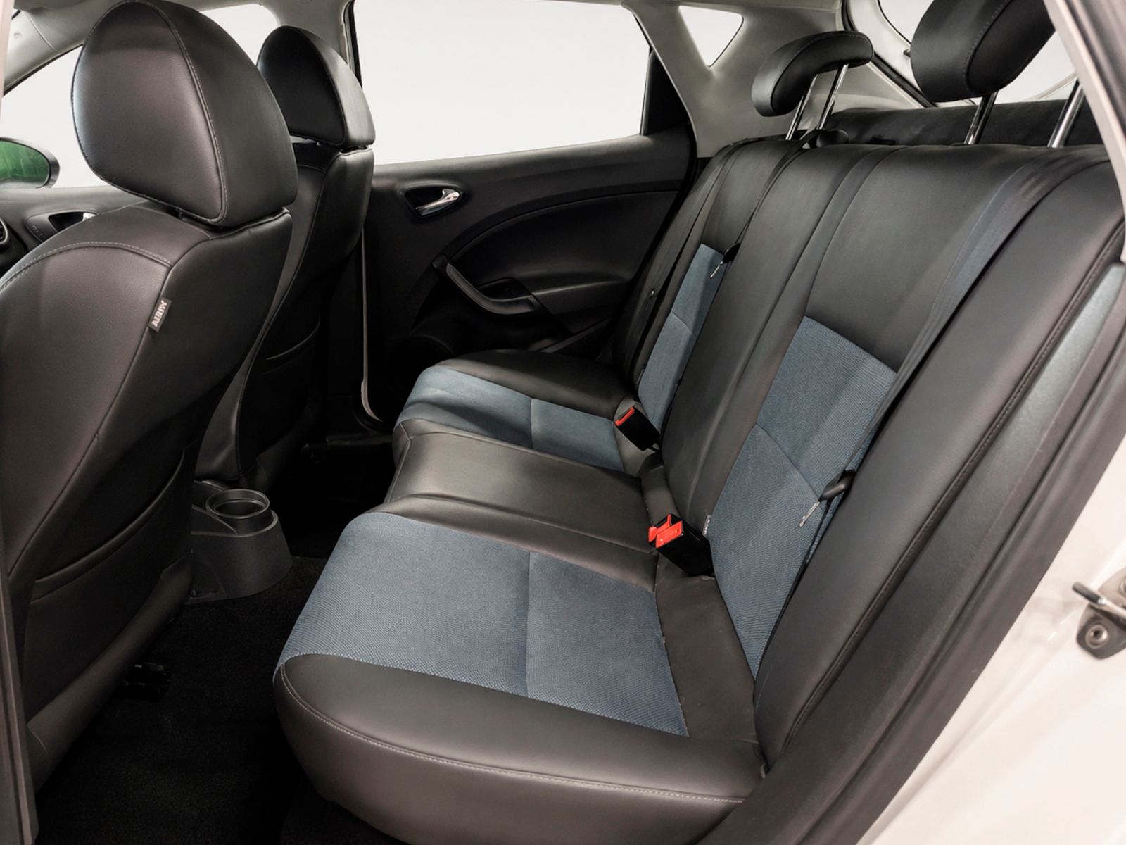 SEAT Ibiza 1.4 TDI CR Style - foto 12