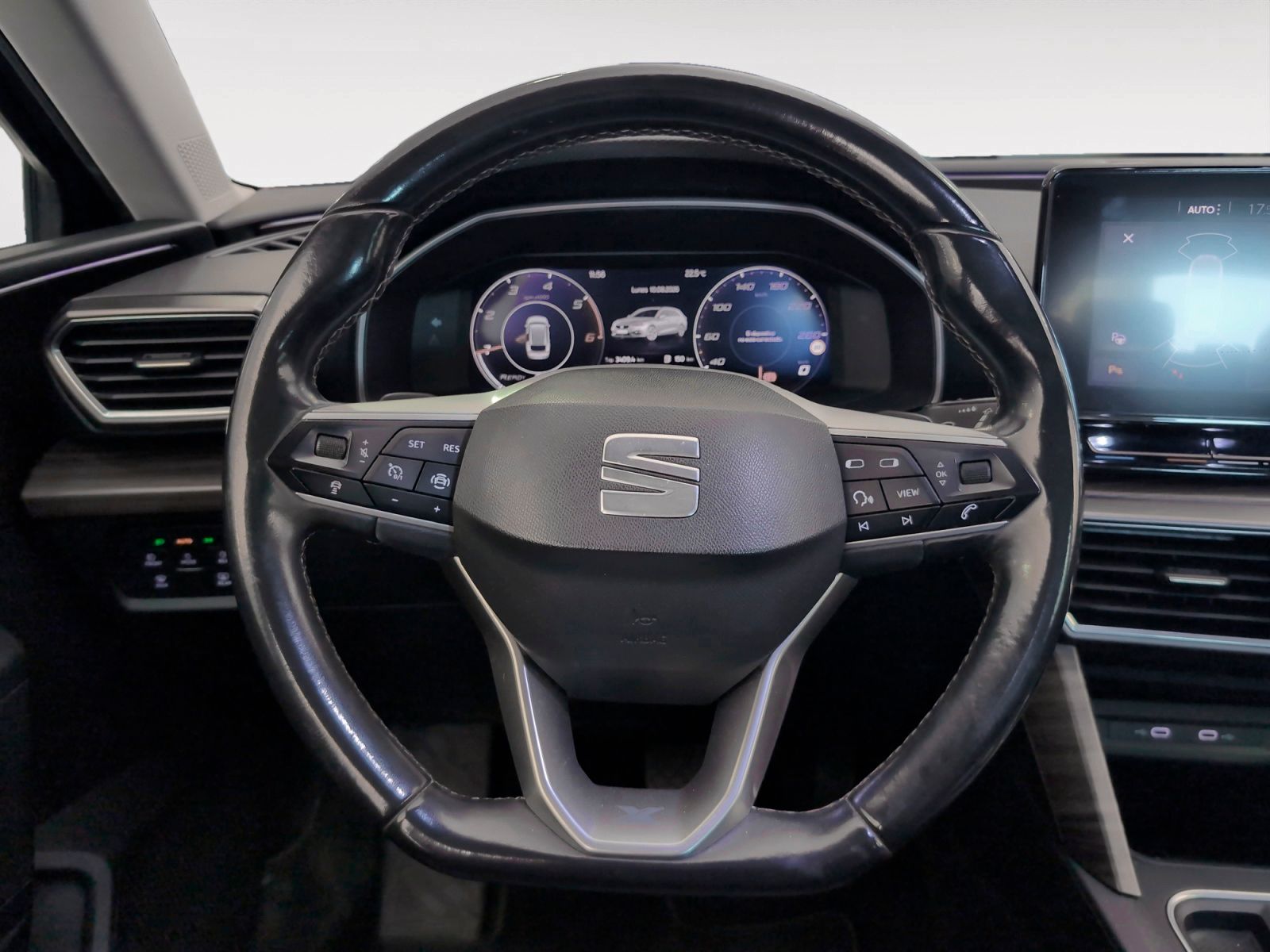 SEAT León 2.0 TDI Xcellence Go L DSG - foto 10