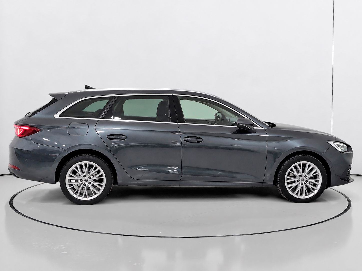 SEAT León 2.0 TDI Xcellence Go L DSG - foto 2