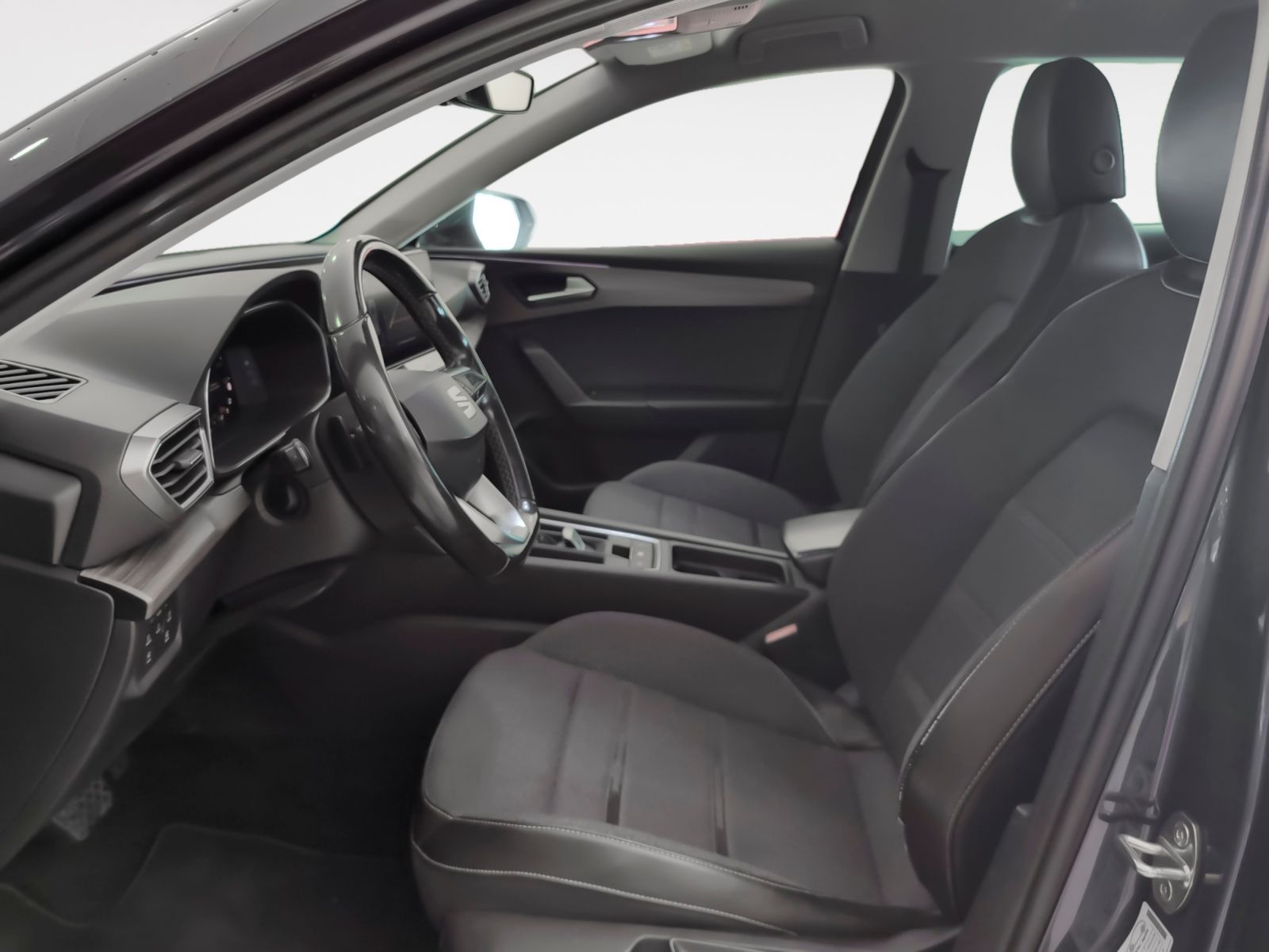 SEAT León 2.0 TDI Xcellence Go L DSG - foto 11