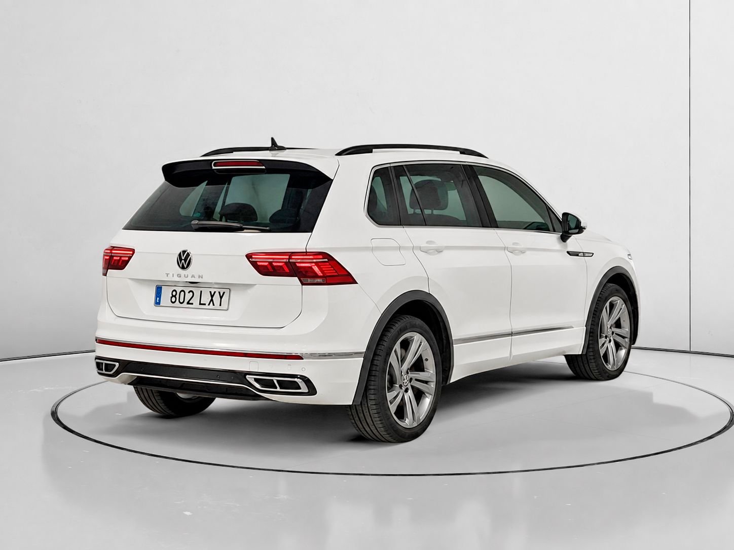 Volkswagen Tiguan R-Line 2.0 TDI DSG - foto 3
