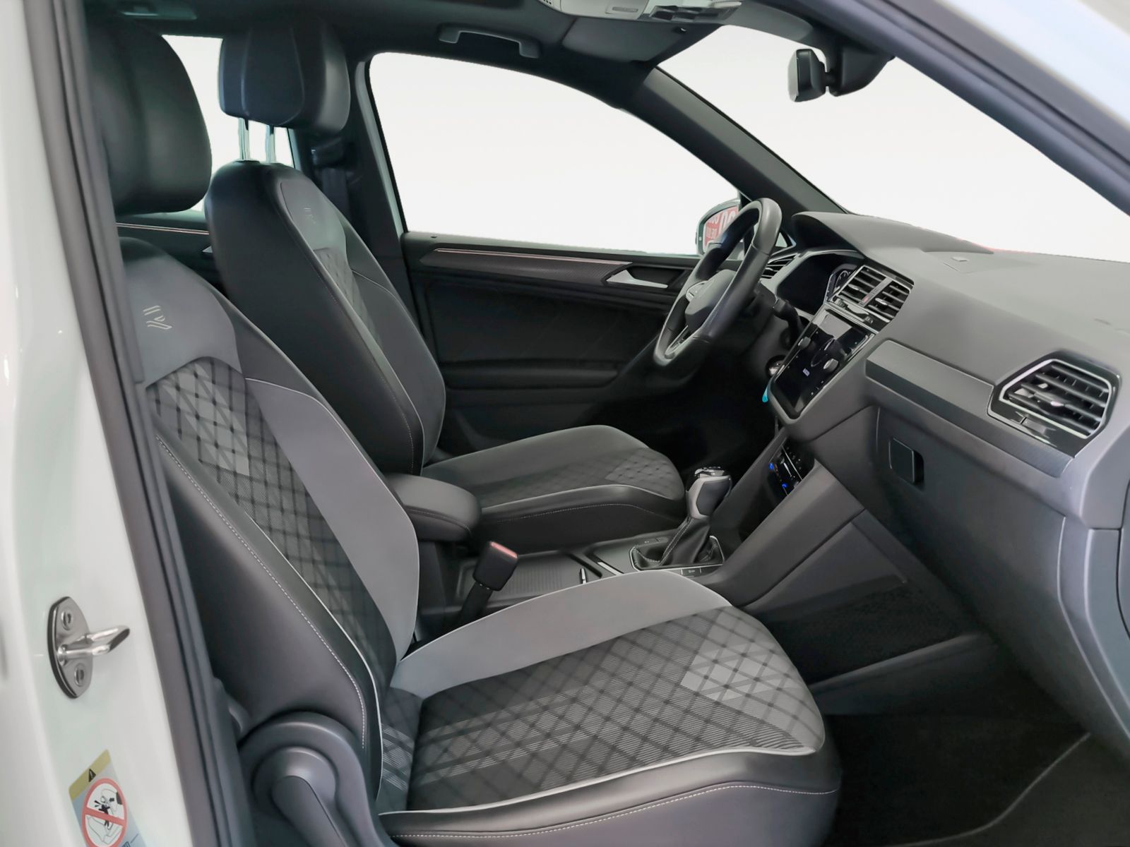 Volkswagen Tiguan R-Line 2.0 TDI DSG - foto 13