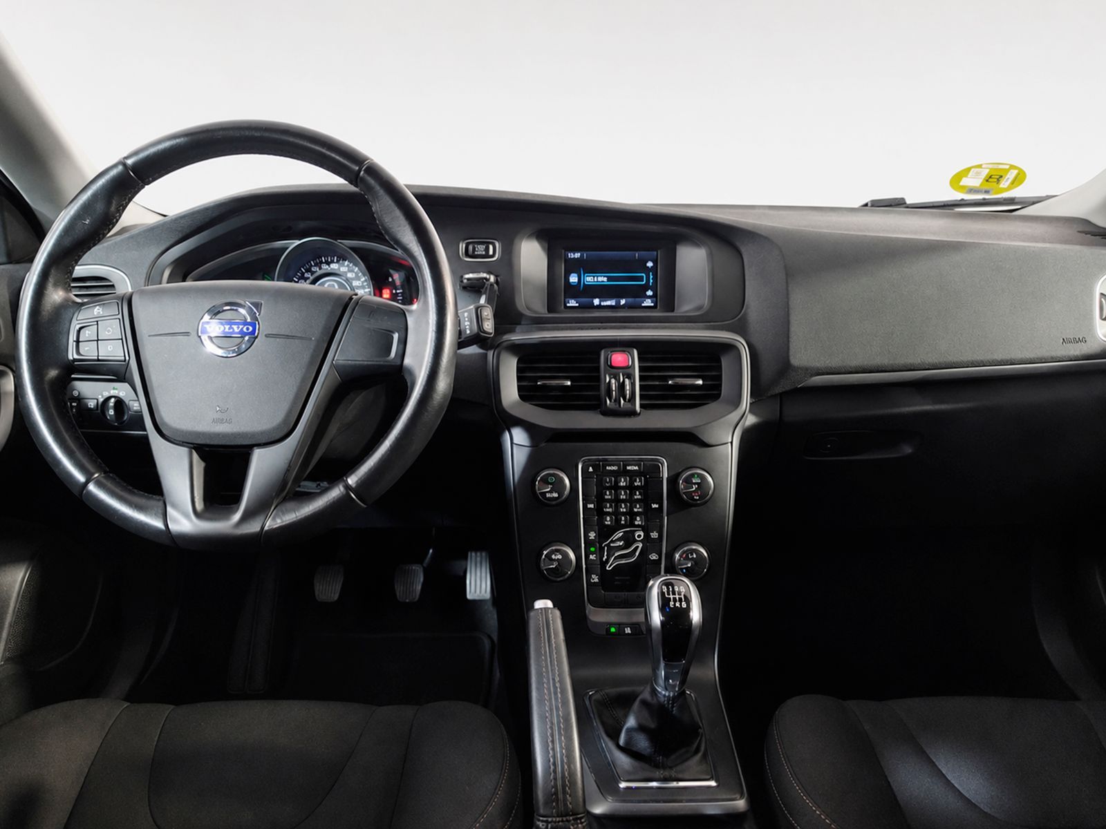 Volvo V40 D2 Kinetic - foto 9