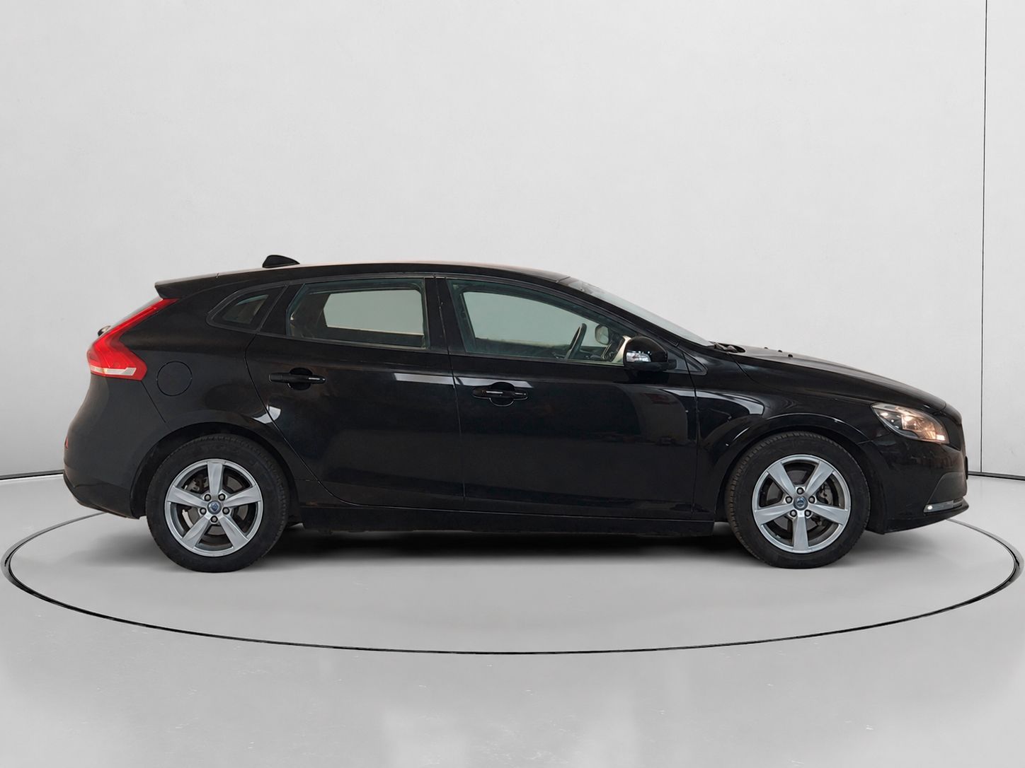 Volvo V40 D2 Kinetic - foto 2