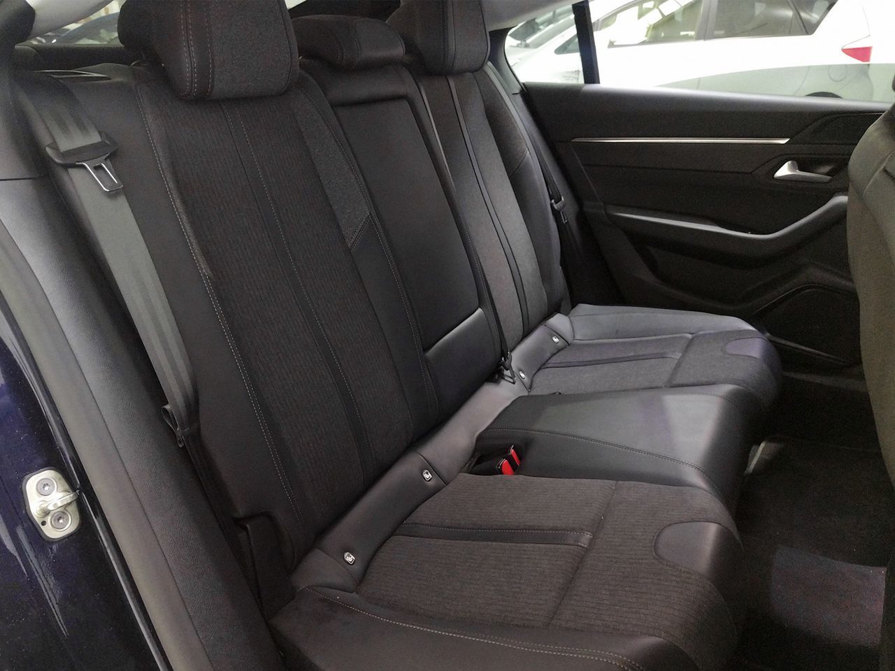 Peugeot 508 Allure Pack Hybrid e-EAT8 - foto 10