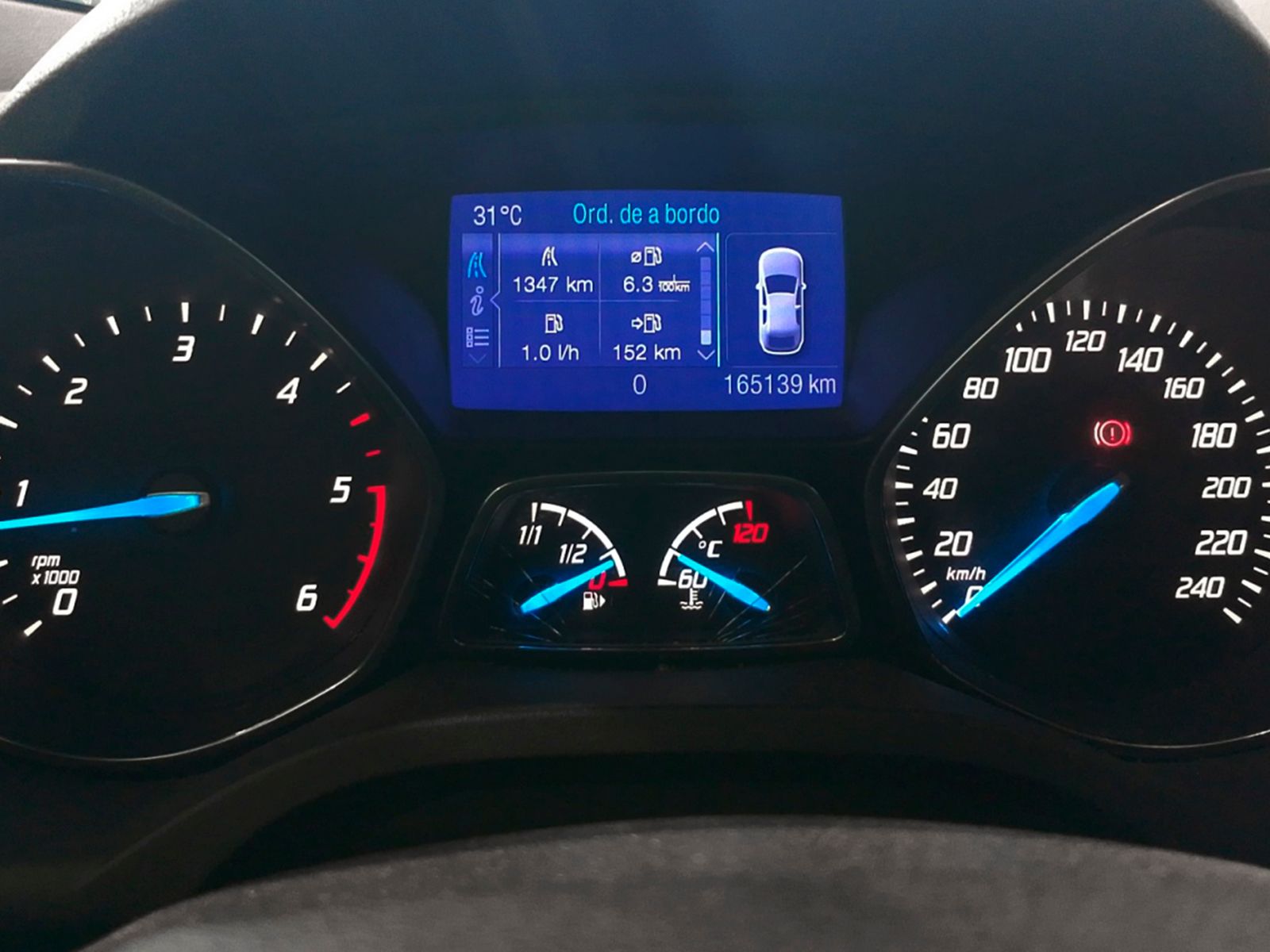 Ford Kuga 2.0 TDCi Trend 4x2 - foto 16