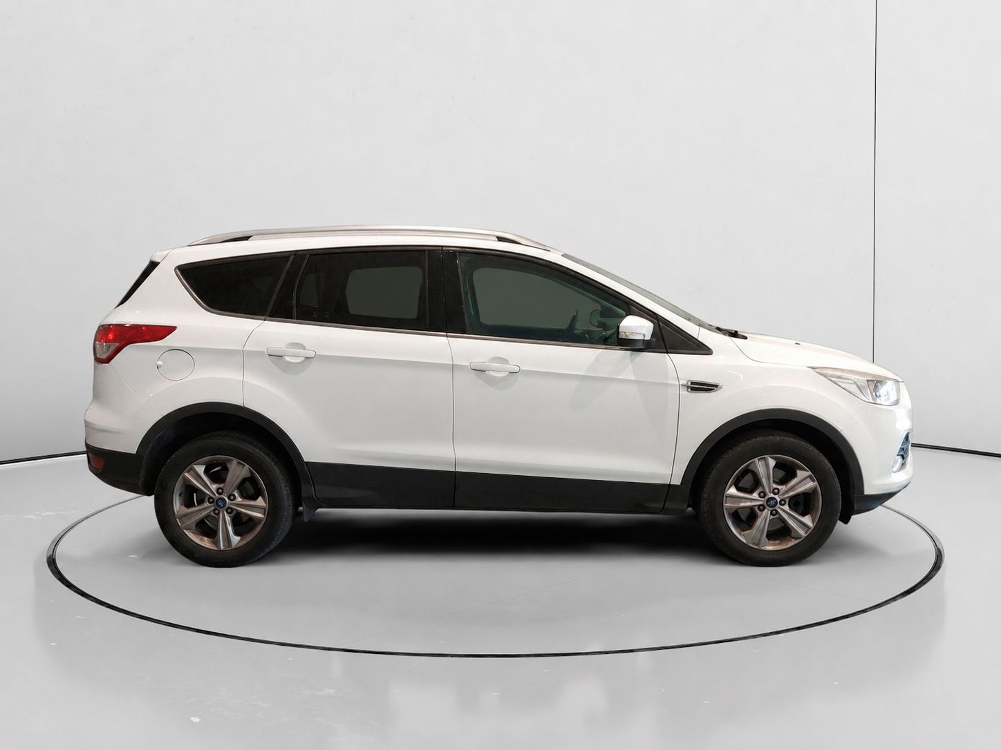 Ford Kuga 2.0 TDCi Trend 4x2 - foto 2