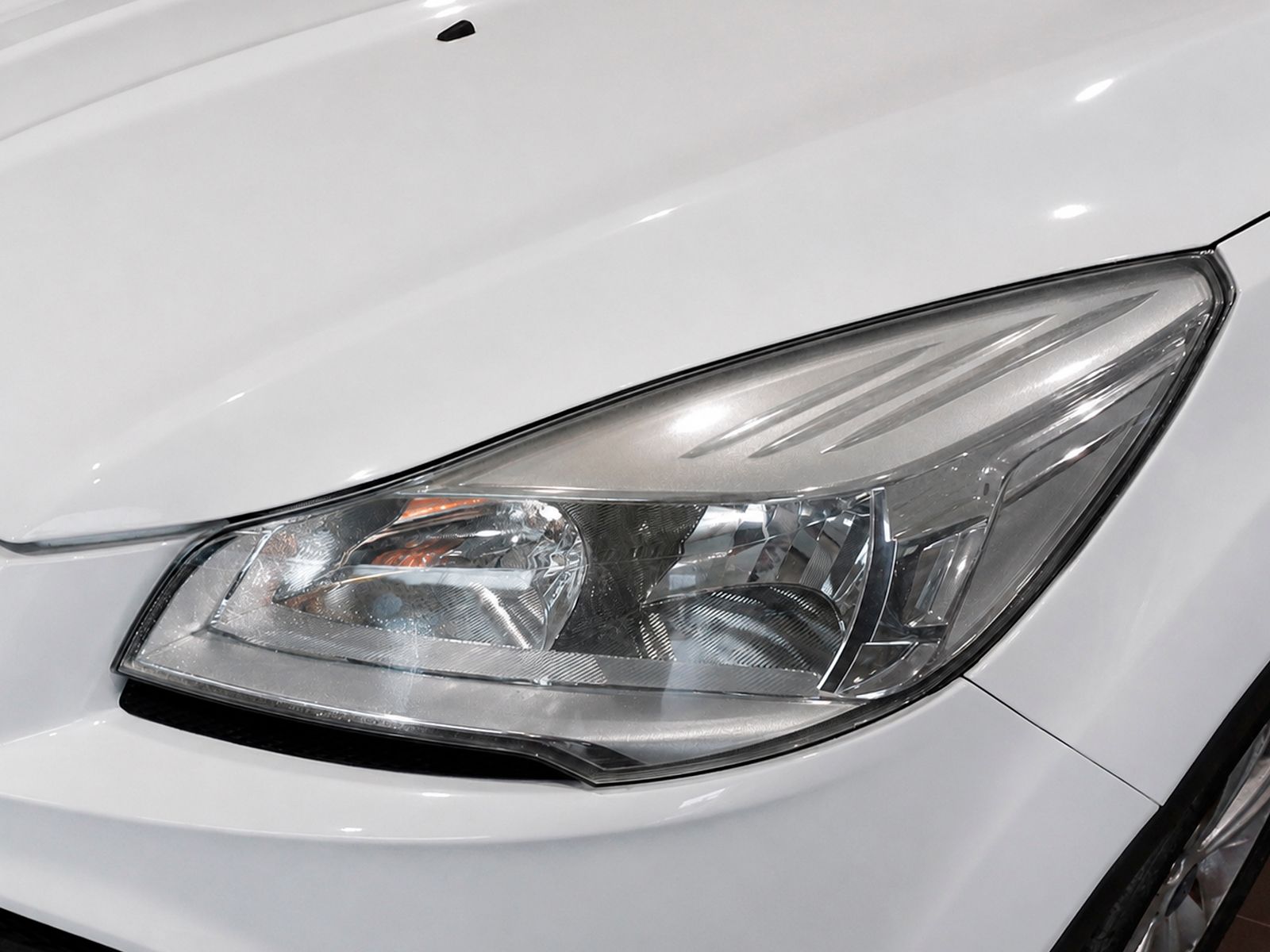 Ford Kuga 2.0 TDCi Trend 4x2 - foto 23