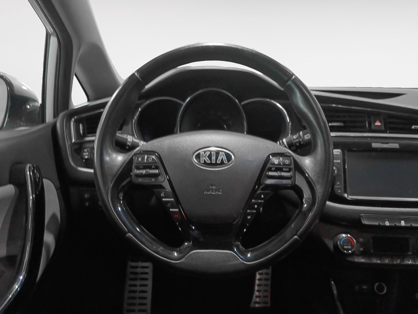 Kia Ceed 1.0 T-GDi Eco-Dynamics x-Tech17 - foto 10