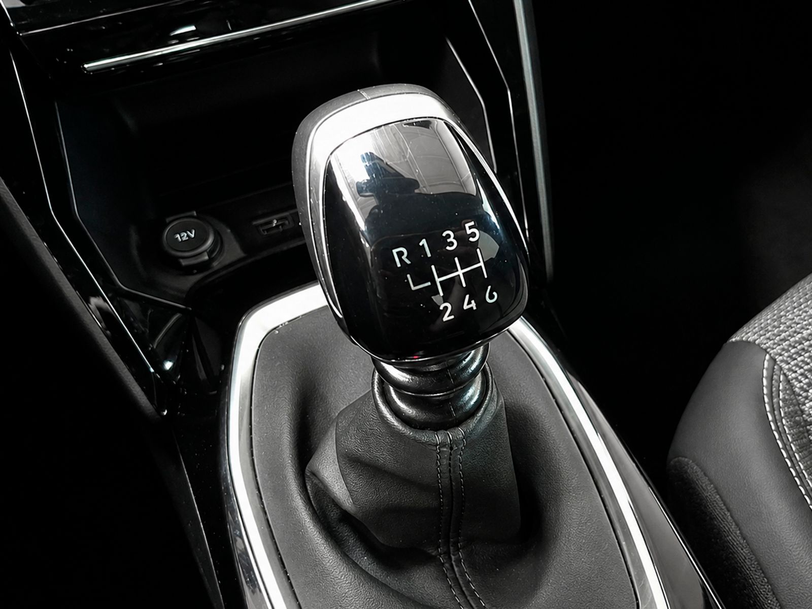 Peugeot 2008 PureTech 100 Allure - foto 15