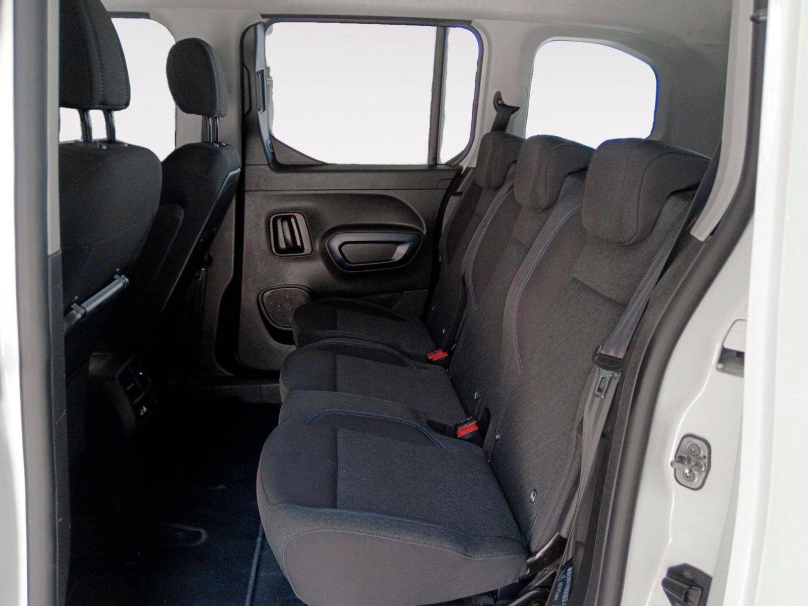 Peugeot Rifter BlueHDi 100 Allure Pack Standard - foto 12