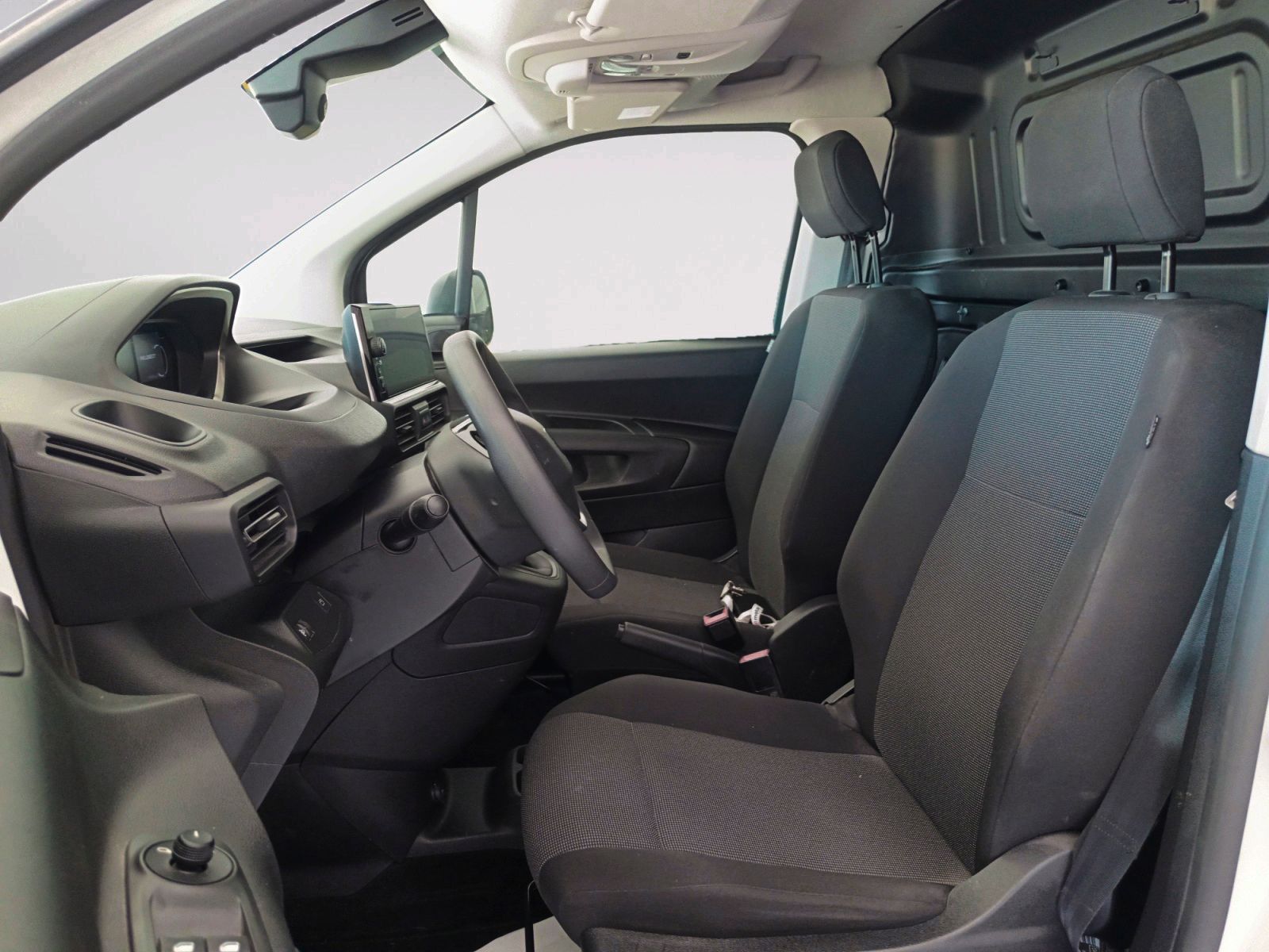 Peugeot Partner Furgon BlueHDi 100 Standard 600kg - foto 11