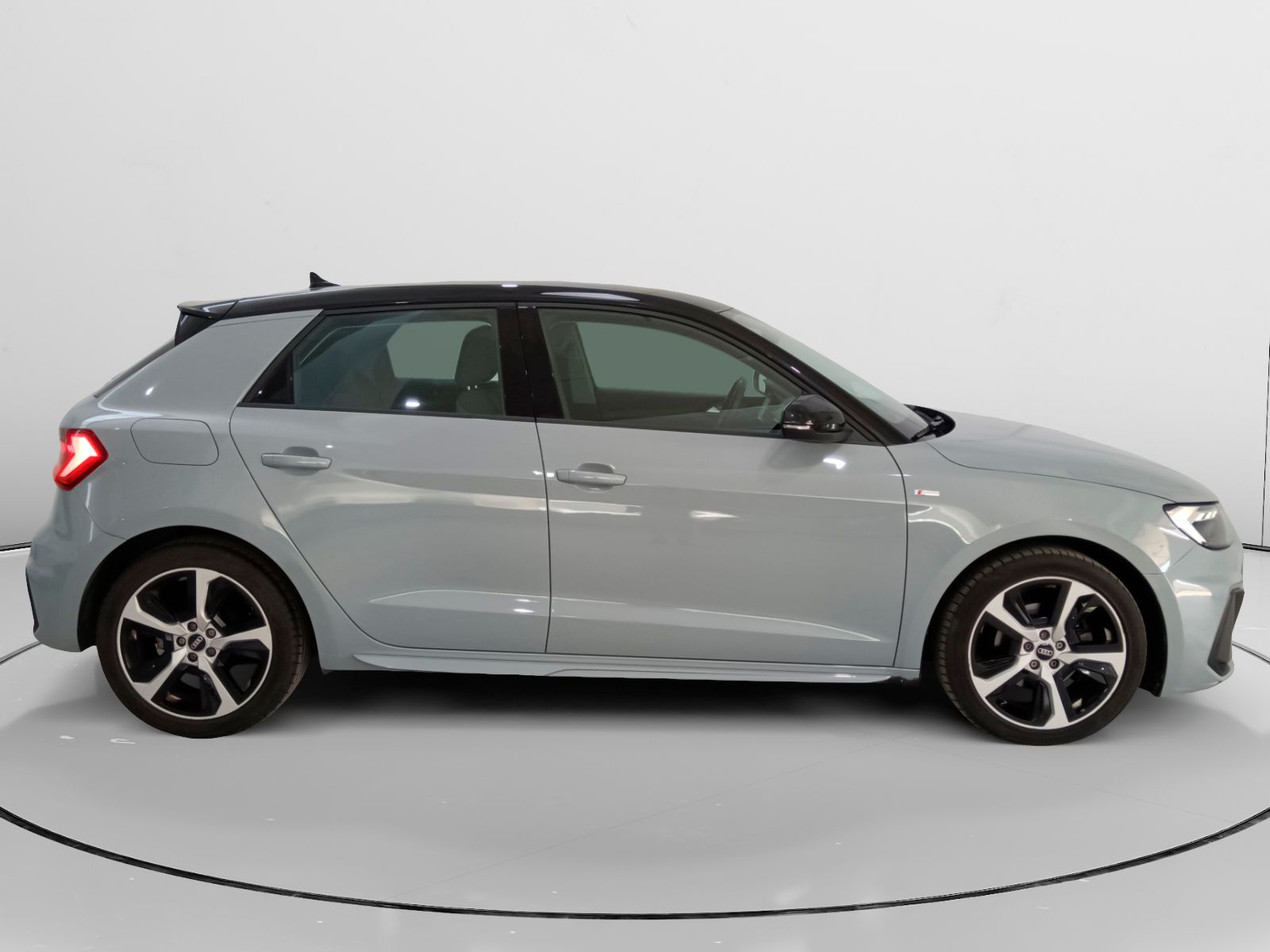 Audi A1 Adrenalin 30 TFSI S tronic - foto 2