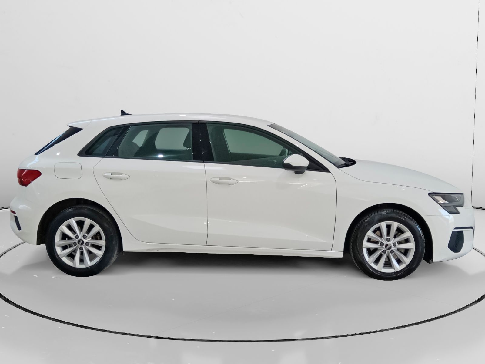 Audi A3 35 TDI S tronic - foto 2