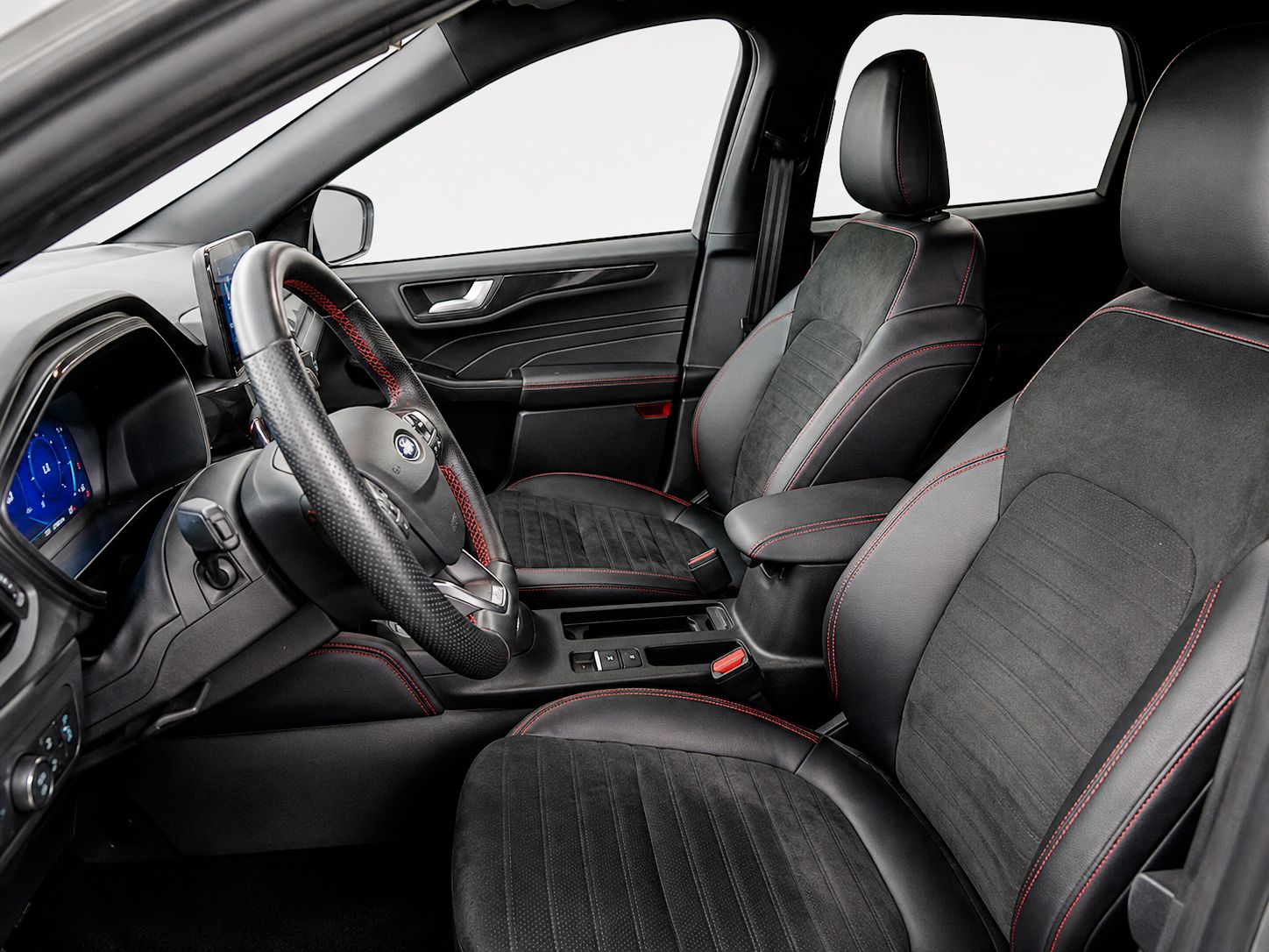 Ford Kuga 1.5T EcoBoost ST-Line X 4x2 - foto 13