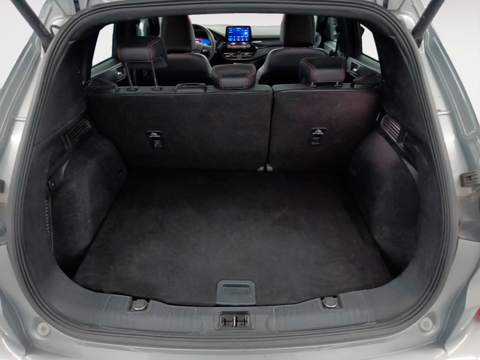 Ford Kuga 1.5T EcoBoost ST-Line X 4x2 - foto 14