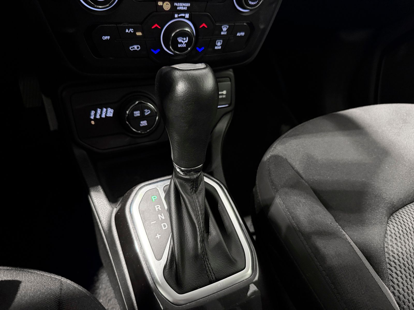 Jeep Renegade 1.3 PHEV Limited 4xe - foto 15
