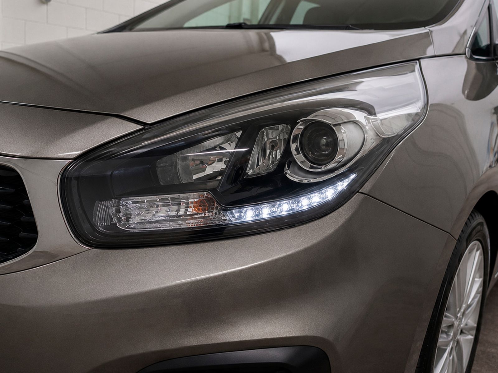 Kia Carens 1.7 CRDi VGT Drive Eco-Dynamics - foto 24