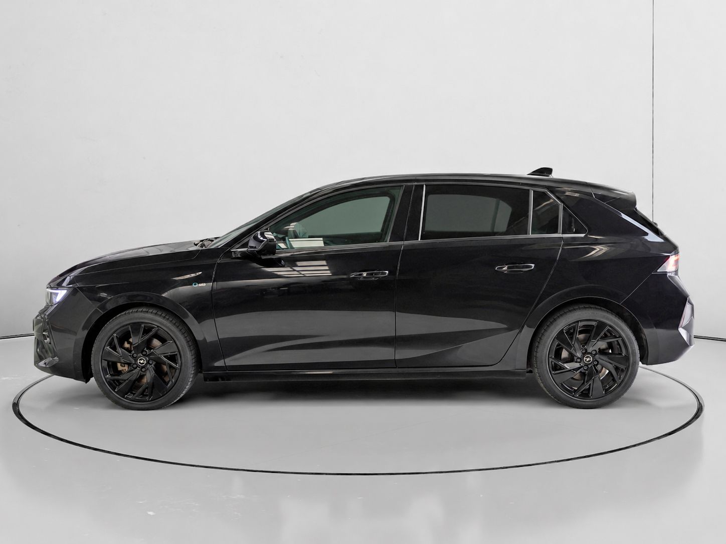 Opel Astra 1.2 Turbo XHT GS - foto 6