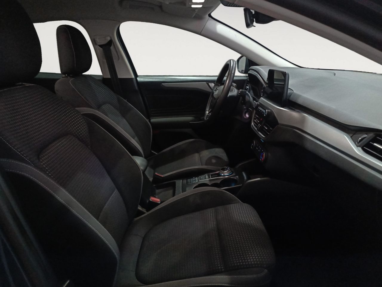 Ford Focus 1.5 EcoBlue Trend+ - foto 11