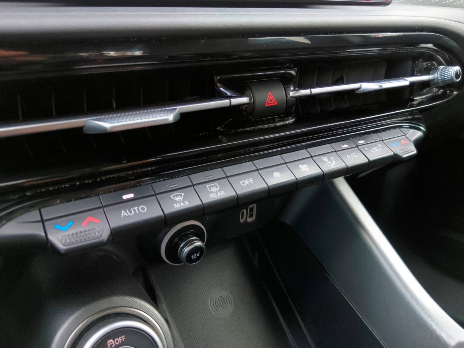 Alfa Romeo Tonale 1.5 MHEV Sprint FWD - foto 21