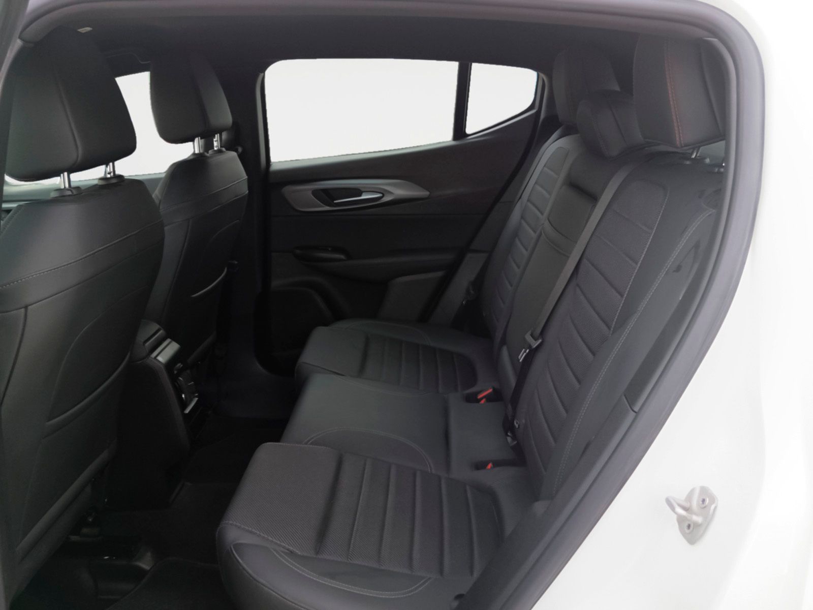 Alfa Romeo Tonale 1.5 MHEV Sprint FWD - foto 12