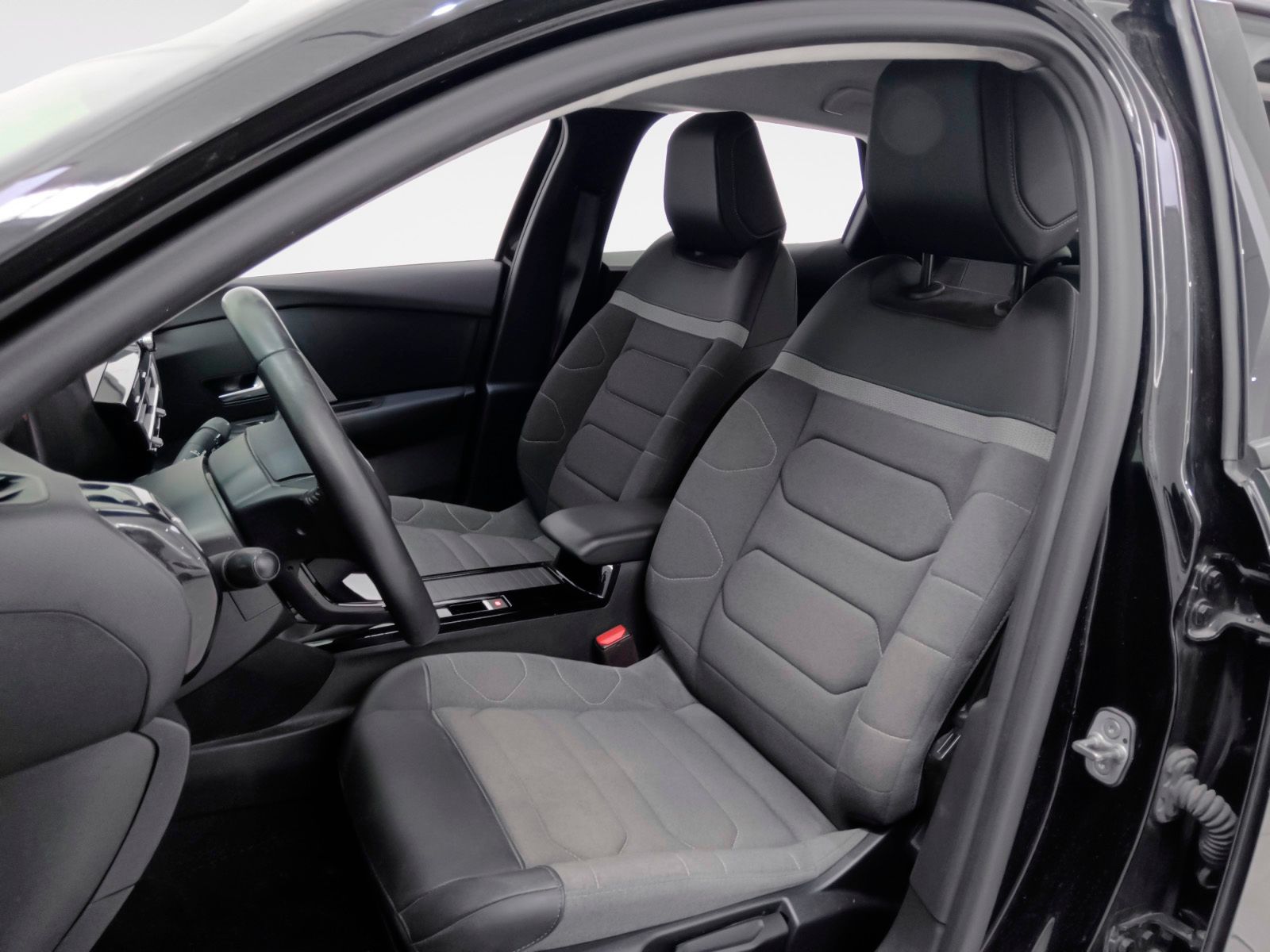 Citroën C4 PureTech 130 Plus - foto 11