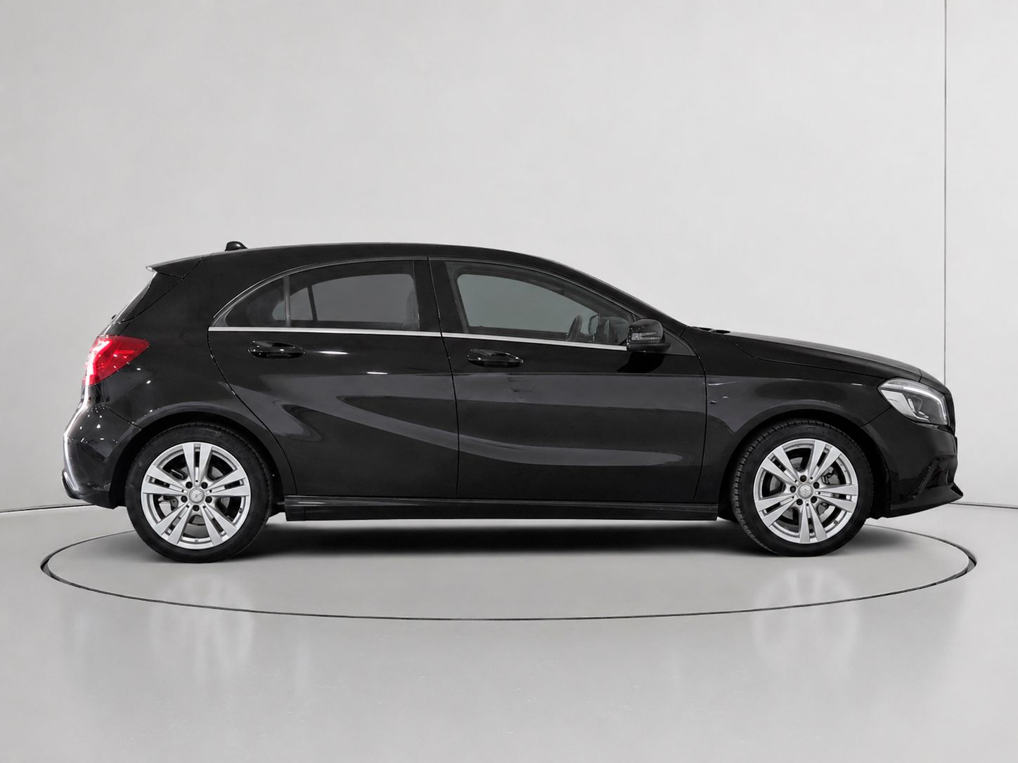 Mercedes-Benz Clase A 180 Urban - foto 2
