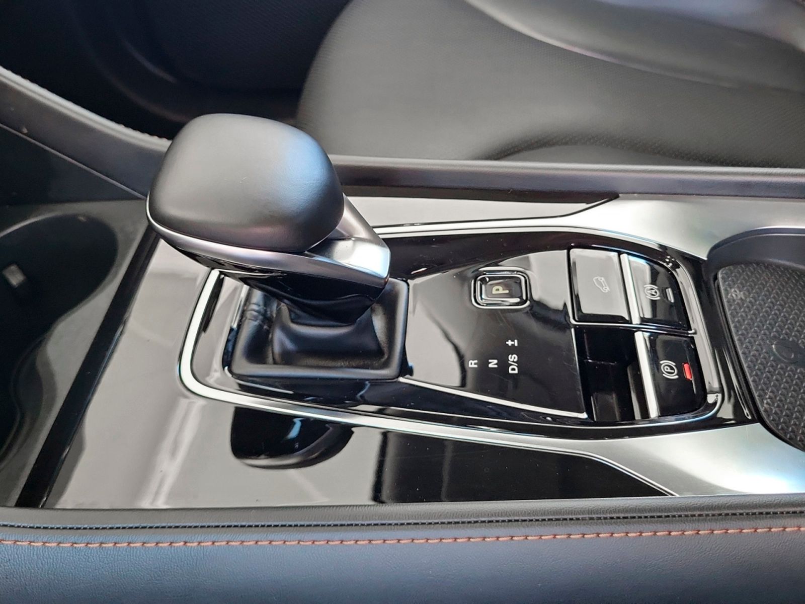 MG HS 1.5 T-GDi Luxury DCT - foto 16