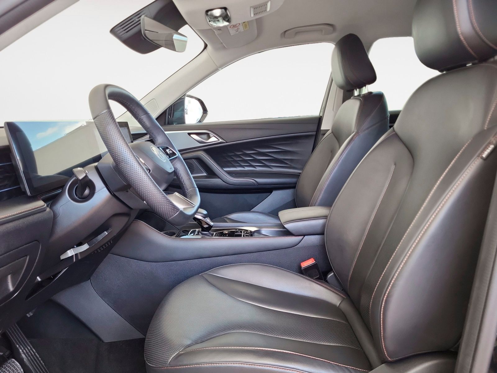 MG HS 1.5 T-GDi Luxury DCT - foto 12