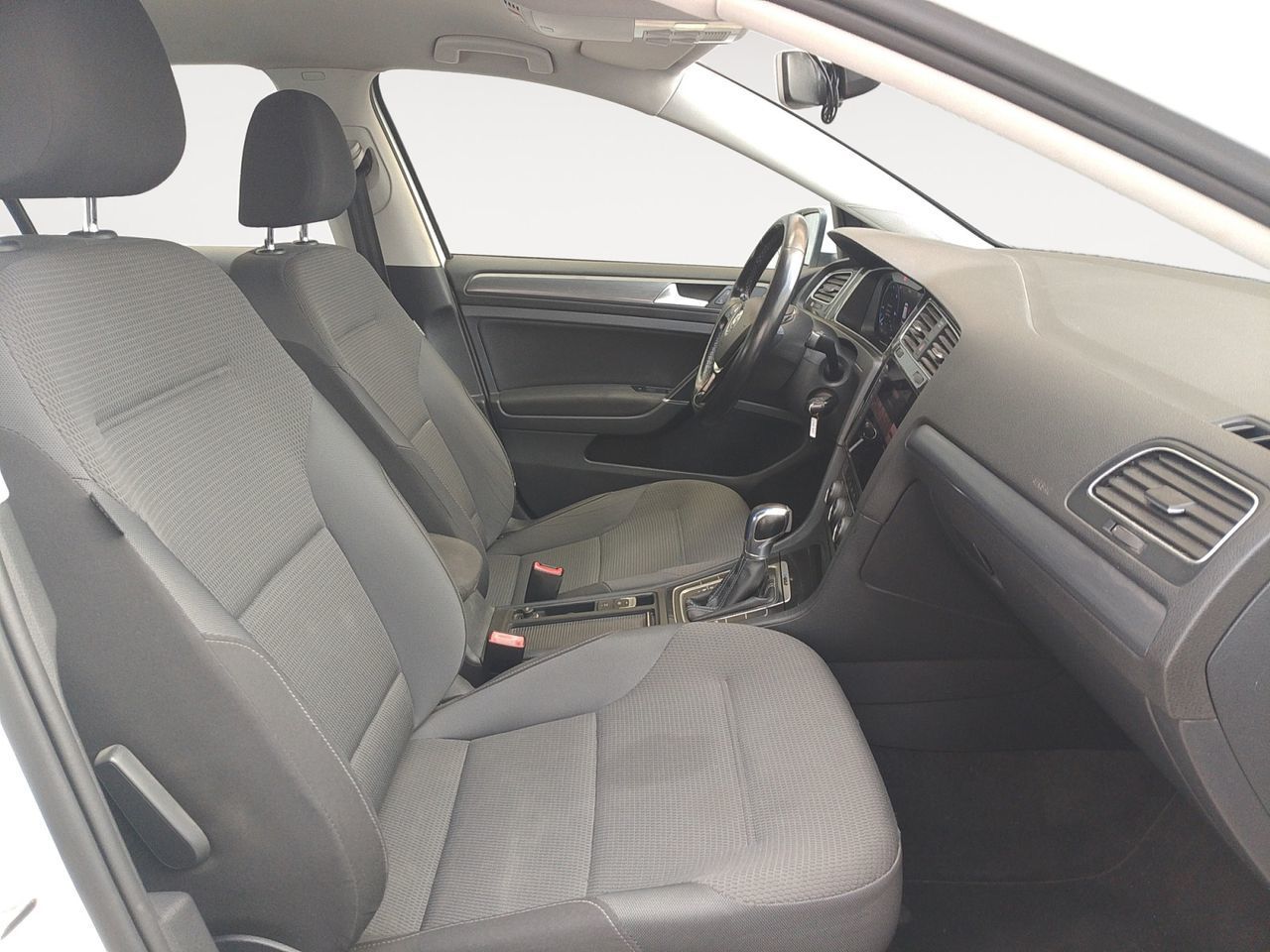 Volkswagen Golf ePower - foto 11