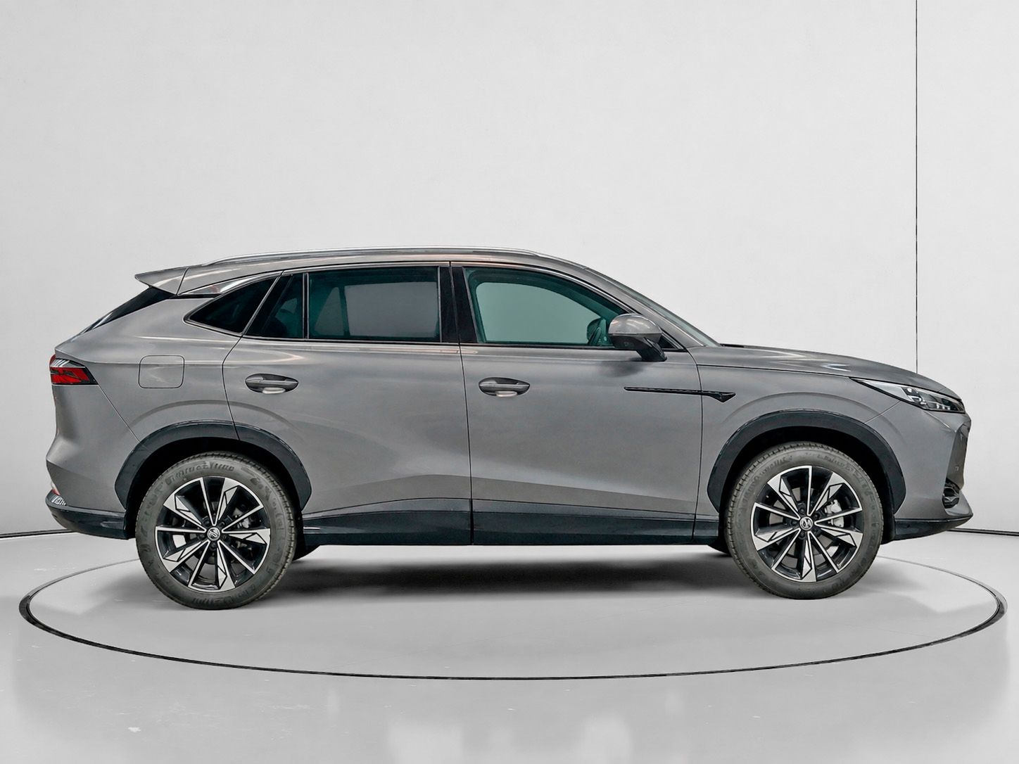MG HS 1.5 T-GDi Luxury DCT - foto 2