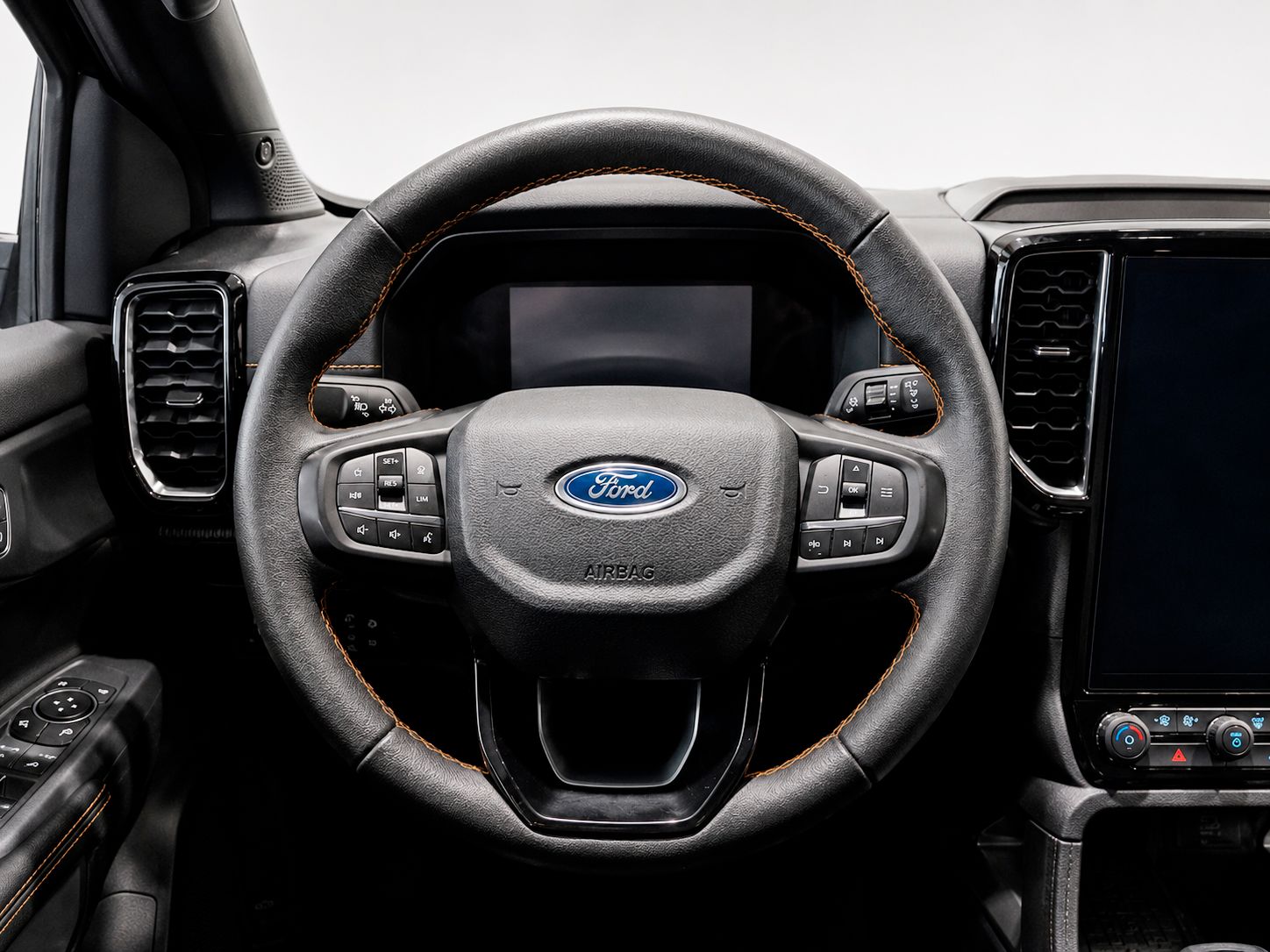 Ford Ranger Pickup 3.0 EcoBlue Doble Cabina Wildtrack e-AWD - foto 10